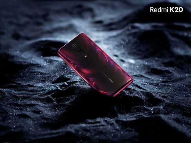 Flagship Redmi K20 lần đầu lộ ảnh thật, mặt lưng thiết kế ấn tượng, 3 camera sau - Ảnh 1.