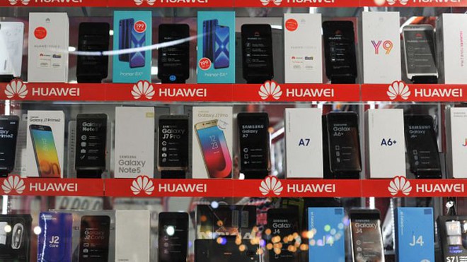 Hệ điều hành của Huawei sẽ có tới 2 phiên bản, ra mắt trong năm nay, sử dụng thư viện ứng dụng riêng - Ảnh 1.