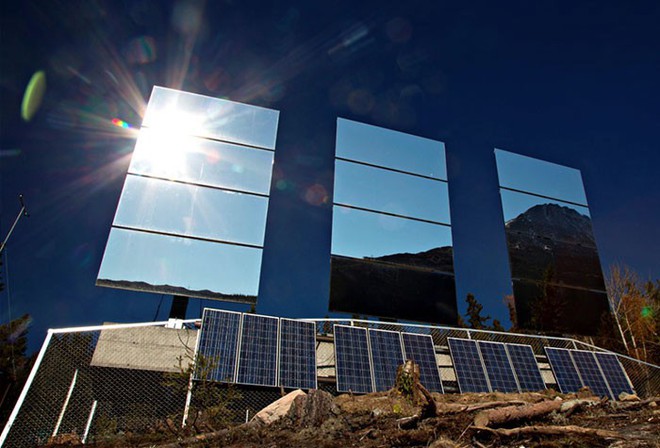 5 tháng trong năm tối như hũ nút, thị trấn Na Uy chi 13 tỷ lắp gương trên núi để phản chiếu ánh mặt trời - Ảnh 5.