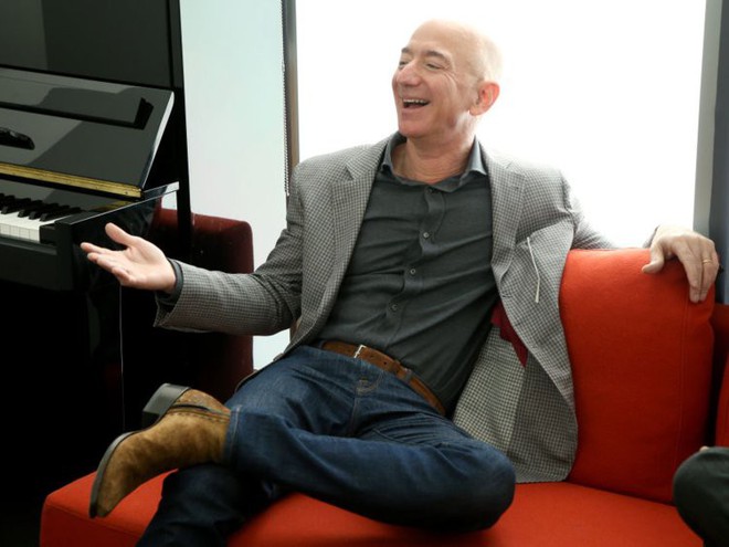 9 sự thật nổ não về sự giàu có tột cùng của CEO Amazon, Jeff Bezos - Ảnh 1.