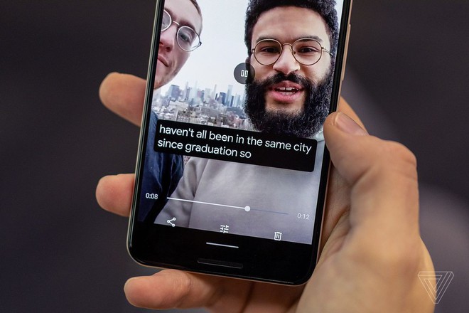 Google ra mắt tính năng Live Caption trên Android Q: Tự động thêm phụ đề thời gian thực vào video hoặc nhạc phát trên smartphone - Ảnh 2.