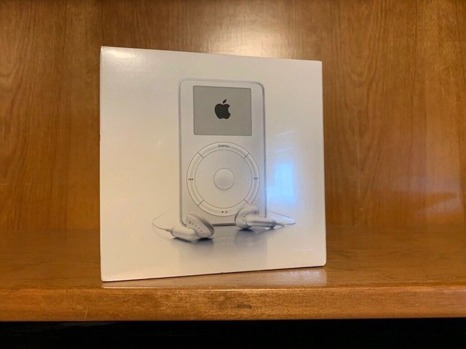 iPod thế hệ đầu tiên được rao bán trên eBay với giá gần 465 triệu đồng - Ảnh 1.