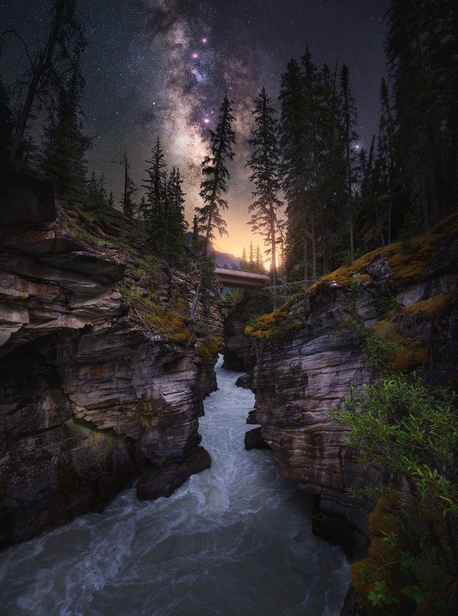 Ngắm màn đêm kỳ ảo dưới bàn tay sáng tạo tài ba của nhiếp ảnh gia người Canada - Ảnh 13.
