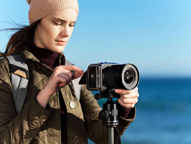 Hasselblad ra mắt máy ảnh Medium Format nhỏ nhất của hãng mang tên 907X - Ảnh 5.