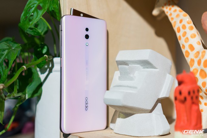 Trên tay cá mập màu hường Oppo Reno hướng tới người dùng nữ, giá không đổi 12,99 triệu đồng - Ảnh 9.