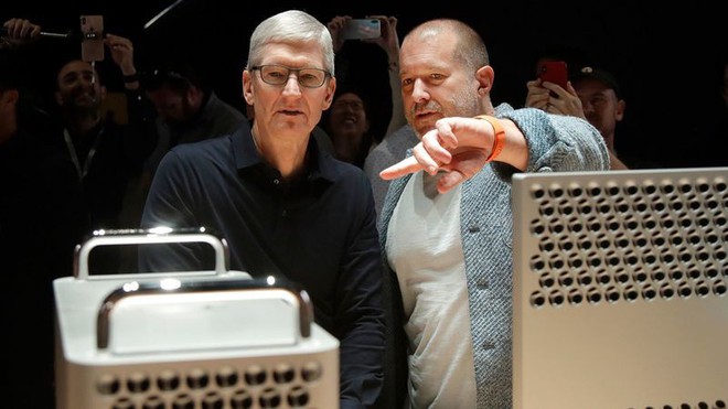 Jony Ive thực ra đã nghỉ việc từ vài năm trước và đó chính là lý do tại sao Apple dậm chân tại chỗ về thiết kế - Ảnh 1.