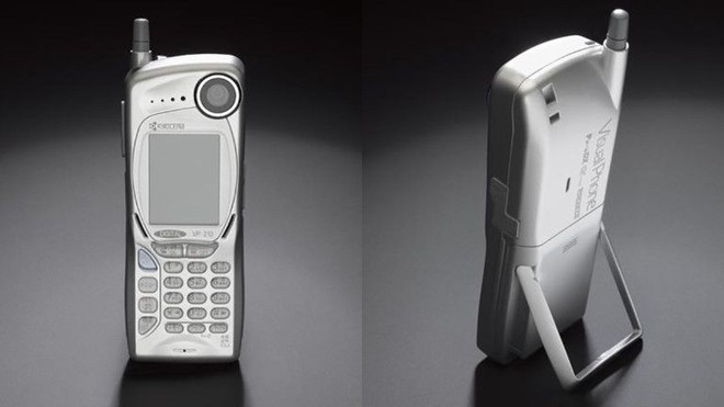 20 năm trước, chiếc điện thoại di động tích hợp camera đầu tiên đã ra đời như thế nào - Ảnh 1.