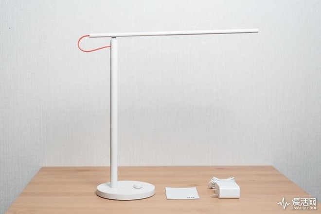 Xiaomi ra mắt đèn bàn thông minh Mi Table Lamp 1S, giá 605 ngàn, có thể kết nối Apple HomeKit, hỗ trợ XiaoAI - Ảnh 1.