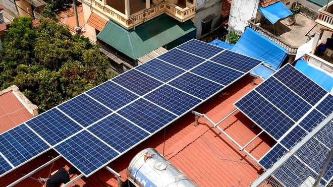 Định đầu tư điện mặt trời cho gia đình? Hãy nắm chắc 5 vấn đề này trước đã - Ảnh 1.