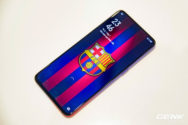 Cận cảnh Oppo Reno Zoom 10X phiên bản giới hạn FC Barcelona: thiết kế độc quyền dành cho fan Barca, giá 25 triệu đồng - Ảnh 8.