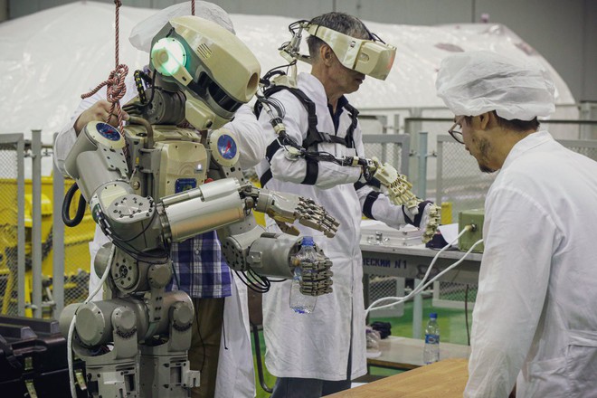Nga sắp đưa lên trạm ISS một nhân viên tập sự đặc biệt: Một con robot có khiếu hài hước - Ảnh 4.