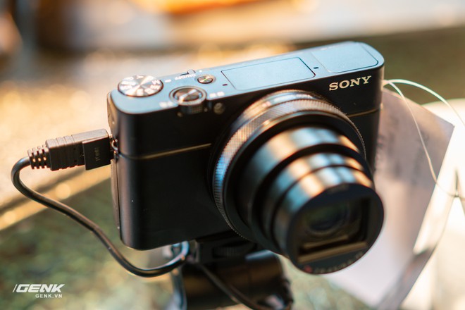 Trên tay nhanh bộ đôi máy ảnh cao cấp Sony RX100 VII và Alpha A7R IV tại Việt Nam - Ảnh 10.