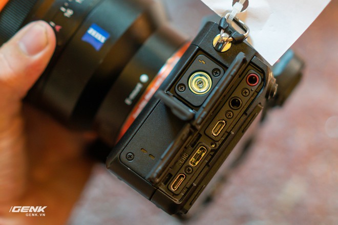 Trên tay nhanh bộ đôi máy ảnh cao cấp Sony RX100 VII và Alpha A7R IV tại Việt Nam - Ảnh 15.