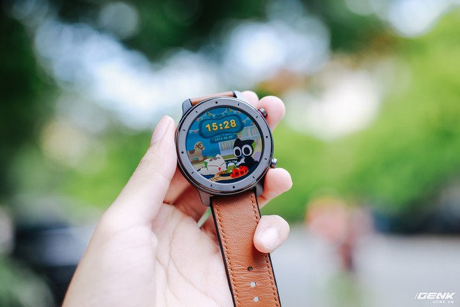 Trên tay Amazfit GTR: Smartwatch thiết kế đẹp, pin siêu trâu dùng 74 ngày, giá 3.9 triệu đồng - Ảnh 2.