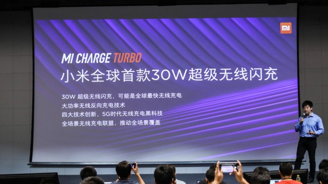 Xiaomi ra mắt công nghệ sạc không dây siêu nhanh, sẽ trang bị cho Mi 9 Pro 5G - Ảnh 1.