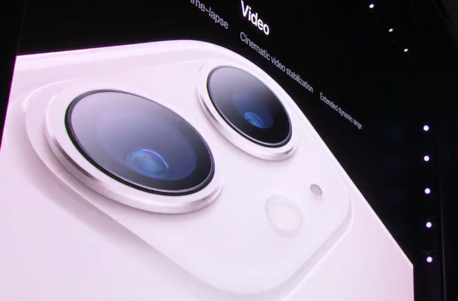 Không cần antifan phải chọc ngoáy, tự Apple biết cách đùa với cụm camera mới trên iPhone 11 - Ảnh 5.