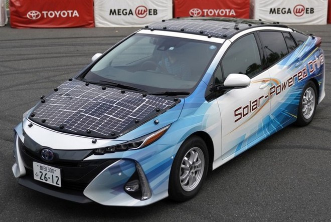 Toyota muốn chế tạo xe điện chạy bằng năng lượng mặt trời có thể hoạt động mãi mãi không cần dừng lại để sạc - Ảnh 1.