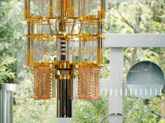IBM chuẩn bị ra mắt máy tính lượng tử mạnh nhất thế giới với 53-qubit - Ảnh 1.