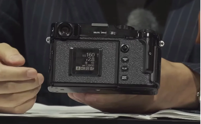 Lộ những hình ảnh đầu tiên về Fujifilm X-Pro3: Thân máy titan, 2 màn hình, giả lập film mới - Ảnh 6.