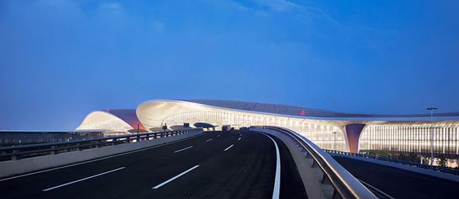 Bắc Kinh vừa khánh thành sân bay mới với ga chờ lớn nhất thế giới - Ảnh 1.