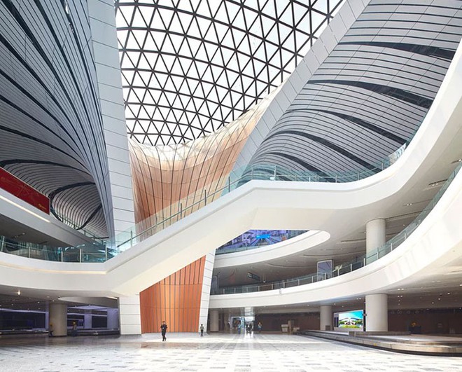 Bắc Kinh vừa khánh thành sân bay mới với ga chờ lớn nhất thế giới - Ảnh 10.