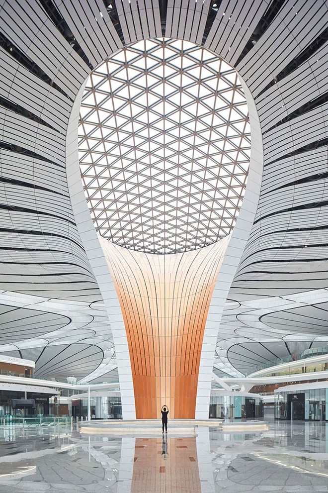Bắc Kinh vừa khánh thành sân bay mới với ga chờ lớn nhất thế giới - Ảnh 11.