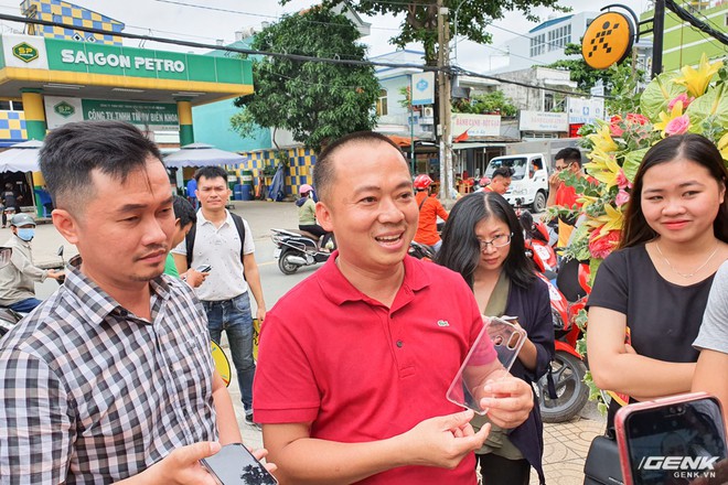 CEO TGDĐ: Điện Thoại Siêu Rẻ tập trung bán điện thoại giá 8 triệu trở xuống, mỗi cửa hàng chỉ có MỘT nhân viên làm tất cả các việc - Ảnh 9.