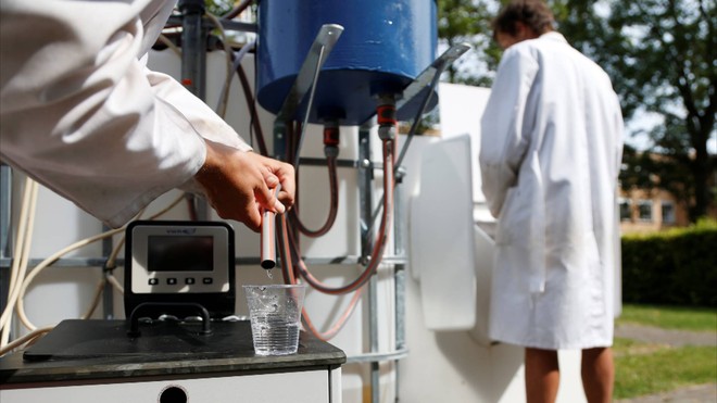 Các nhà khoa học tìm ra công nghệ biến nước tiểu thành bia - Ảnh 2.