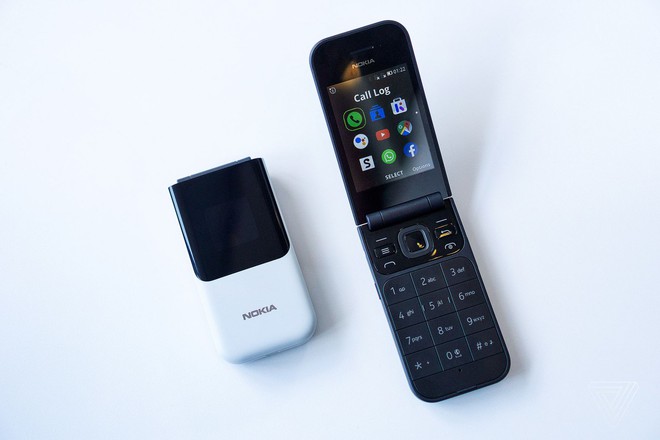 Nokia ra mắt 2720 Flip: Sự hồi sinh của điện thoại nắp gập - Ảnh 4.