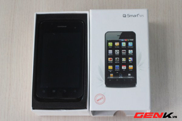 danh-gia-chi-tiet-qsmart-s15-hang-chat-gia-re