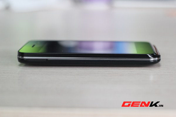 danh-gia-chi-tiet-qsmart-s15-hang-chat-gia-re