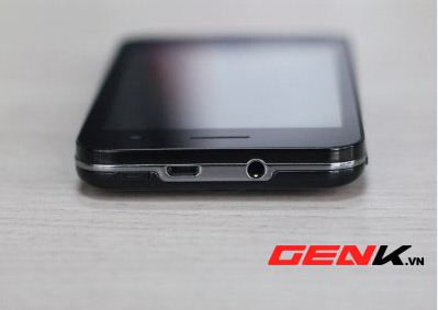 danh-gia-chi-tiet-qsmart-s15-hang-chat-gia-re