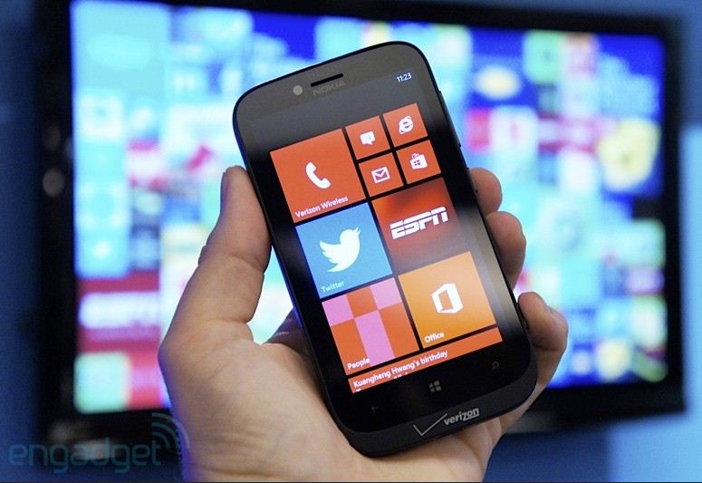 Ảnh và video thực tế Lumia 822 - Smartphone WP8 bình dân 1