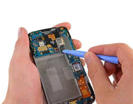 Săm soi nội thất smartphone Nexus 4 29