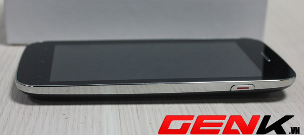 Q-Smart Miracle Pad: Phablet 5 inch của Q-Mobile 5