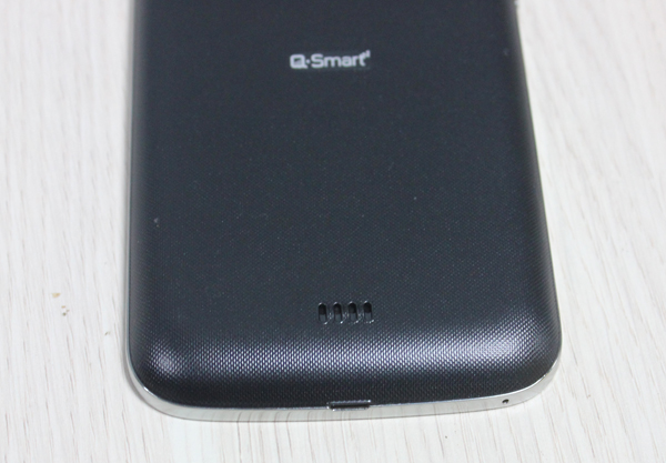Q-Smart Miracle Pad: Phablet 5 inch của Q-Mobile 11