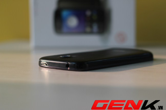 [Đ&aacute;nh gi&aacute; chi tiết] Q-Smart S18: Đẹp m&atilde; nhưng hơi thiếu lực 8