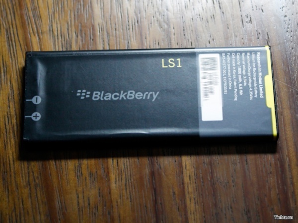 H&igrave;nh ảnh thực tế BlackBerry 10 L-Series tại Việt Nam 14