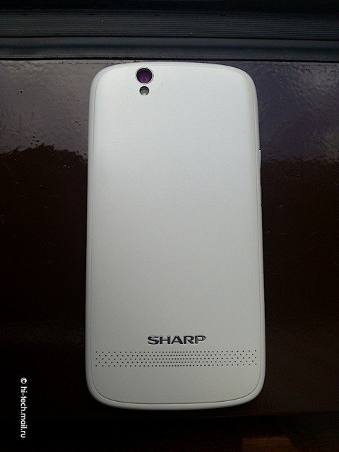 Sharp Aquos SH930W: Phablet 5 inch màn hình Full HD 2