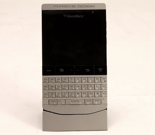 Đập hộp BlackBerry Porsche Design P’9981 có giá 45 triệu đồng 4