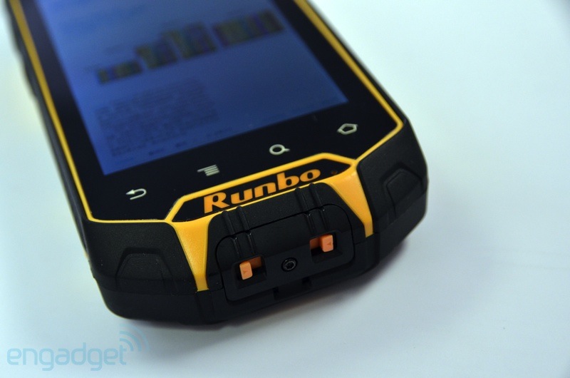 Runbo X: Smartphone Android siêu bền, giá "mềm" 13