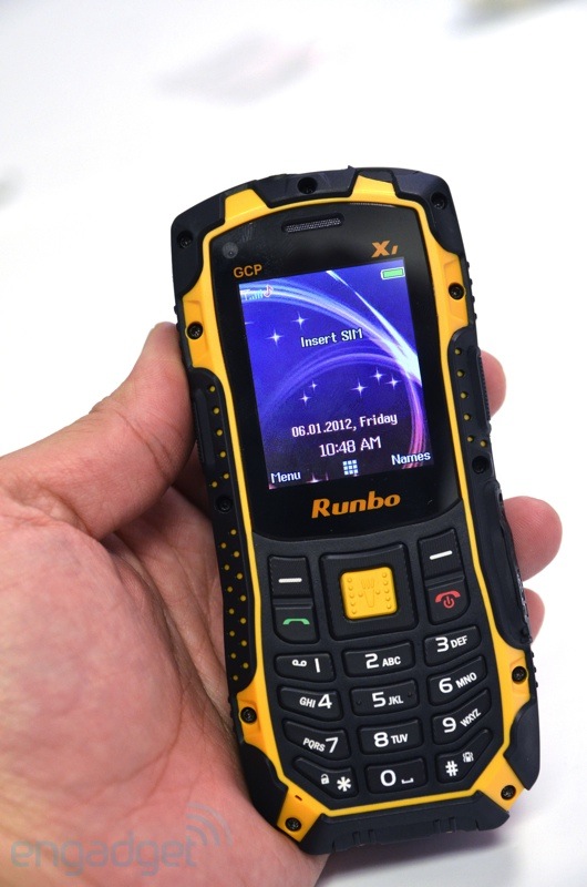 Runbo X: Smartphone Android siêu bền, giá "mềm" 6
