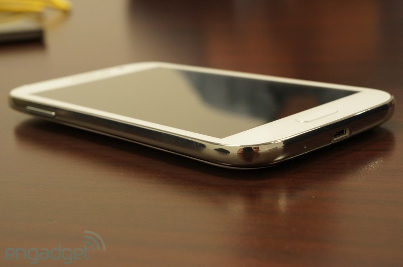 Samsung Galaxy Grand Duos: Smartphone 2 SIM, màn hình 5 inch 6