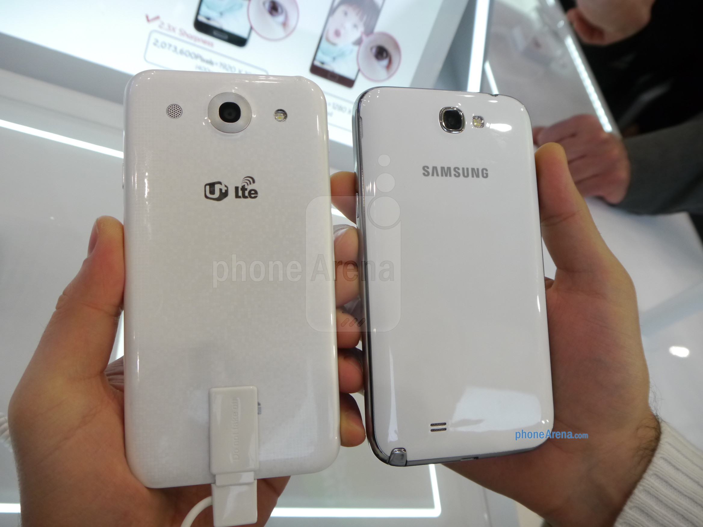 LG Optimus G Pro vs Samsung Galaxy Note II: Cuộc chiến phablet 5,5 inch 5