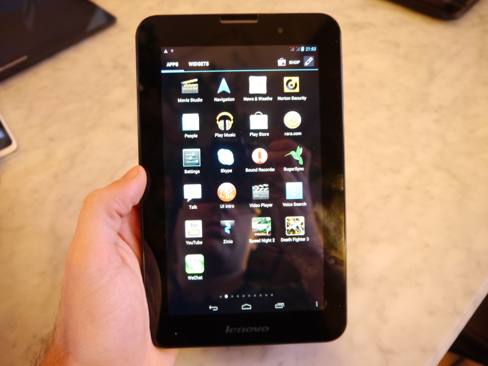 Lenovo giới thiệu cùng lúc 3 mẫu tablet mới 8