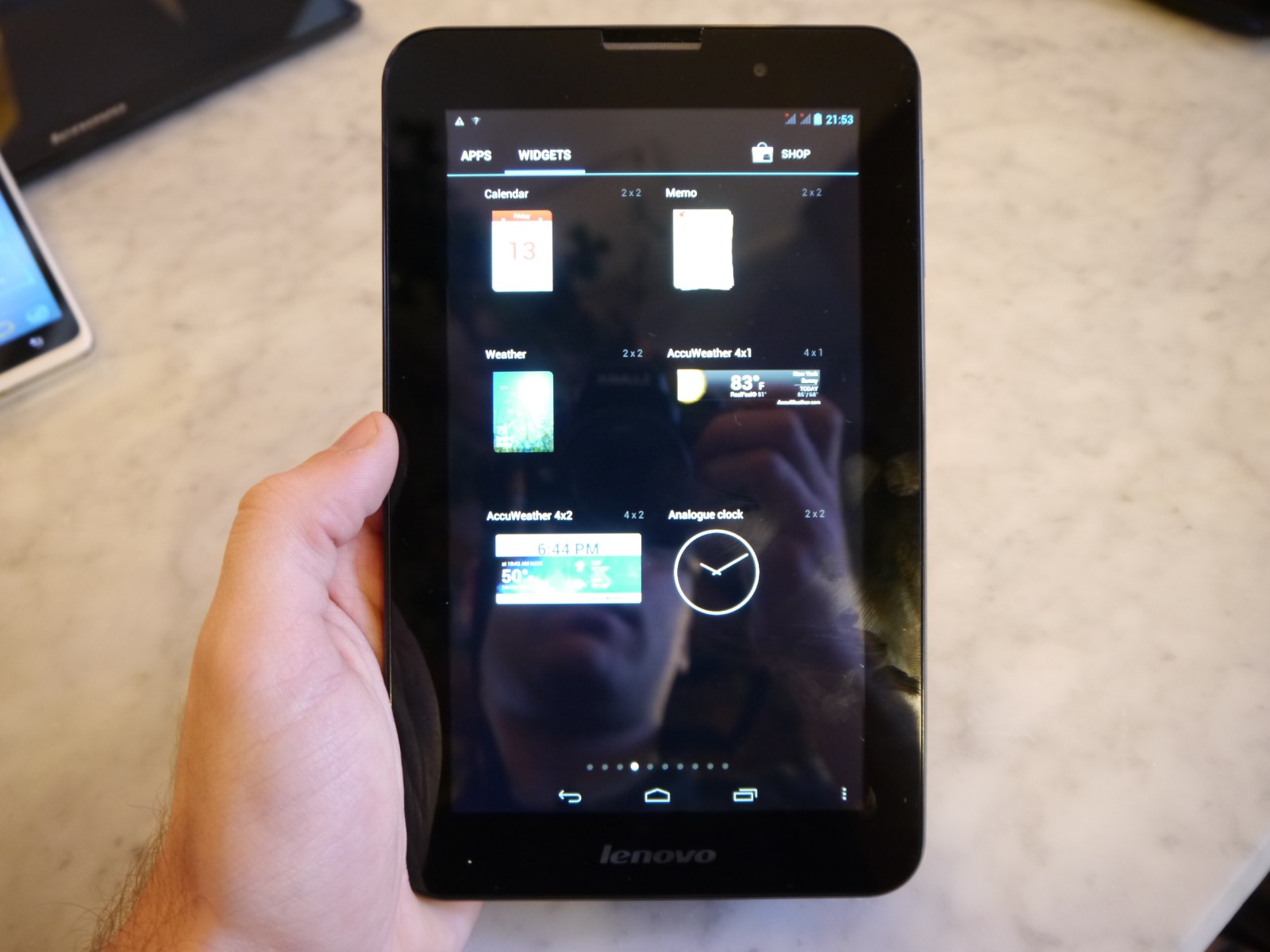 Lenovo giới thiệu cùng lúc 3 mẫu tablet mới 9