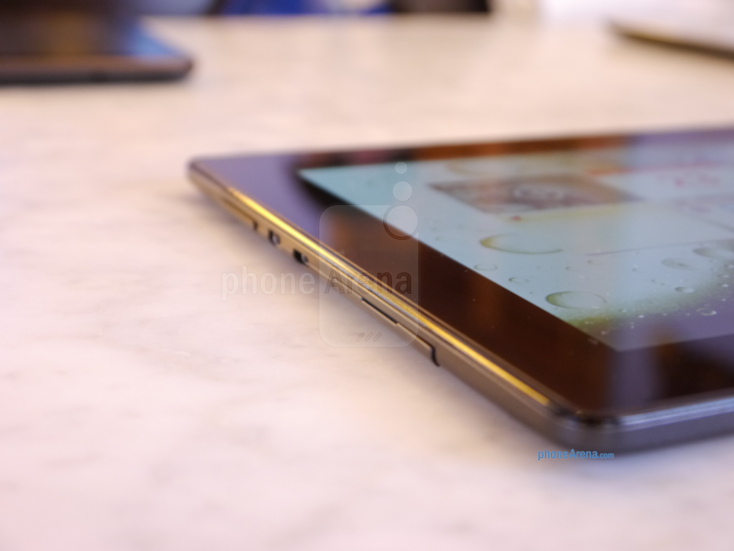 Lenovo giới thiệu cùng lúc 3 mẫu tablet mới 11
