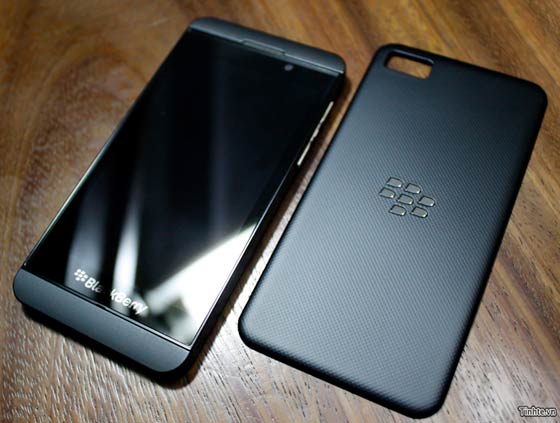 BlackBerry Z10: Hàng về nhiều, giá giảm mạnh 5