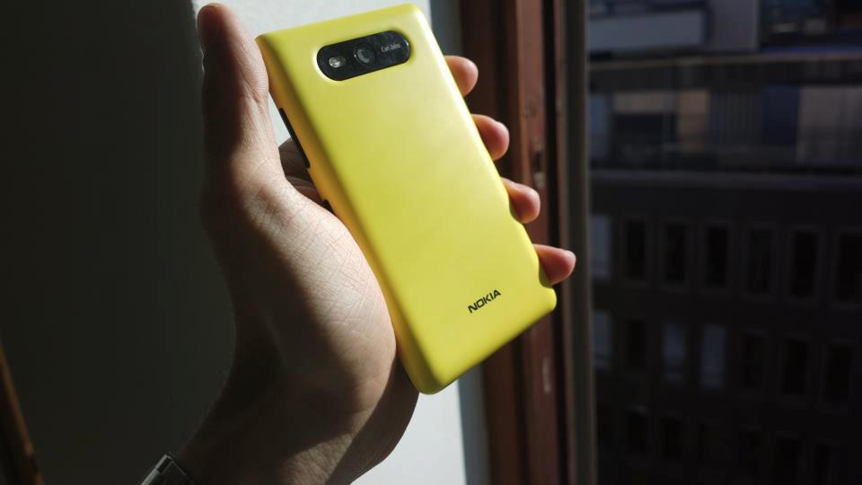 Smartphone Lumia sẽ có pin năng lượng mặt trời 1