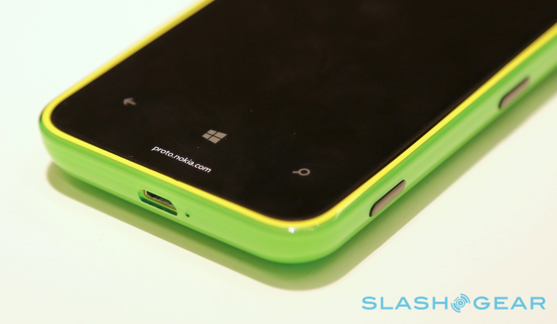 Nokia chia sẻ cảm hứng thiết kế Lumia 620 1